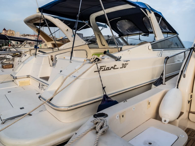 Louez un Fiart Fiart 30 à Pisciotta