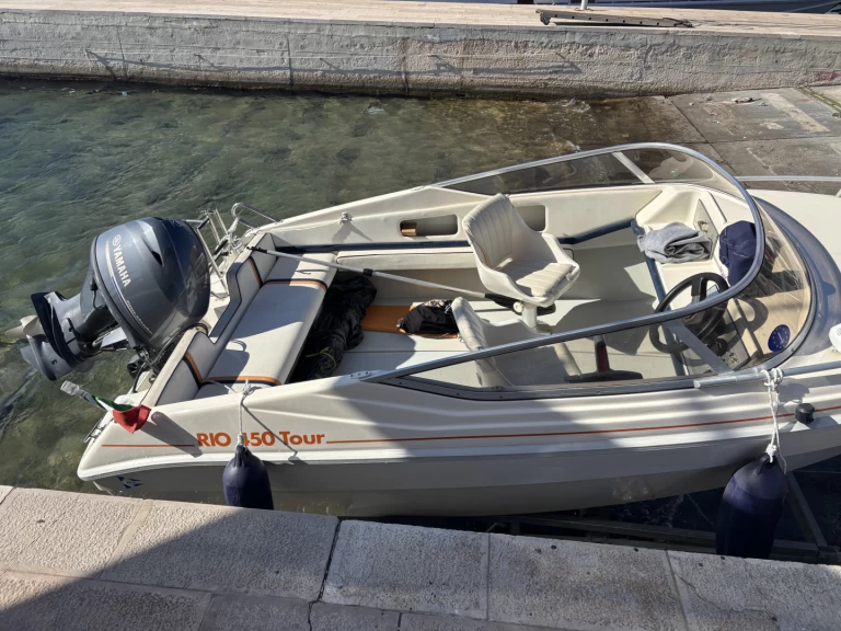 Bateau à moteur à louer à Venise au meilleur prix