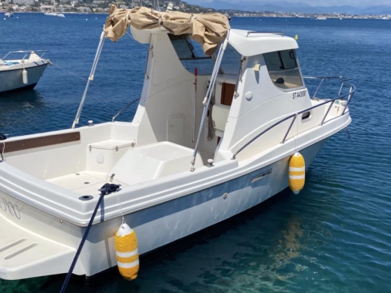 Location bateau gio mare GIO 212 à Cannes sur Samboat