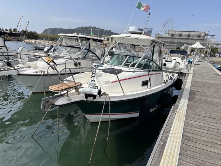 Bayliner Trophy 2302 WA Special Peche a louer à Bacoli