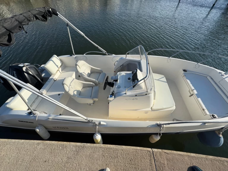 Location bateau Carnon-Plage pas cher Quicksilver 675 Open Activ