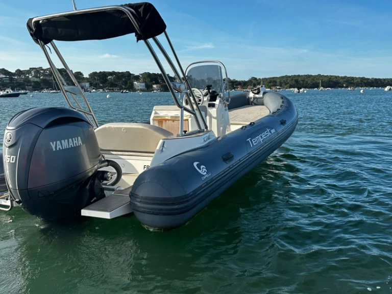 Location bateau Capelli Tempest 650 à Grand Piquey sur Samboat