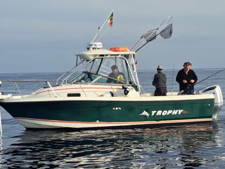 Bateau à moteur à louer à Bacoli au meilleur prix