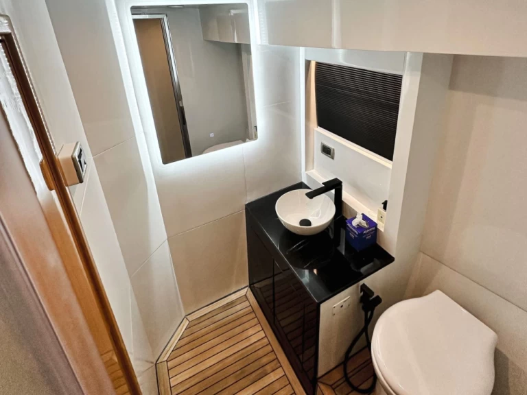 Location à Dubai Marina - Alfamarine 60ft sur SamBoat