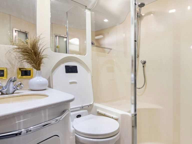 Location bateau Miami pas cher Sea Ray 550 Sedan Bridge