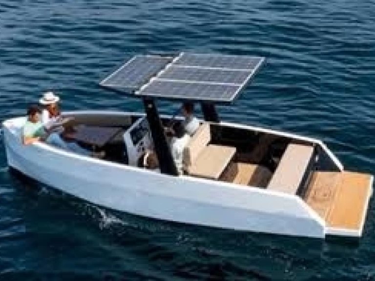 Location Bateau à moteur à Antibes - LASAI 20 CR