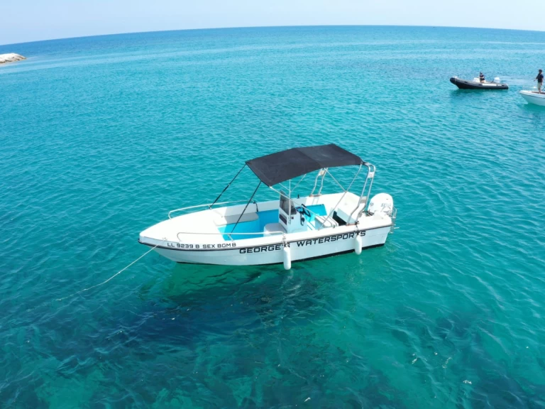 Location Bateau à moteur à Latchi - IORDANOU LTD AMATHUNTA 180