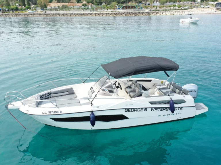 Louez un Karnic KARNIC 701 SL à Latchi