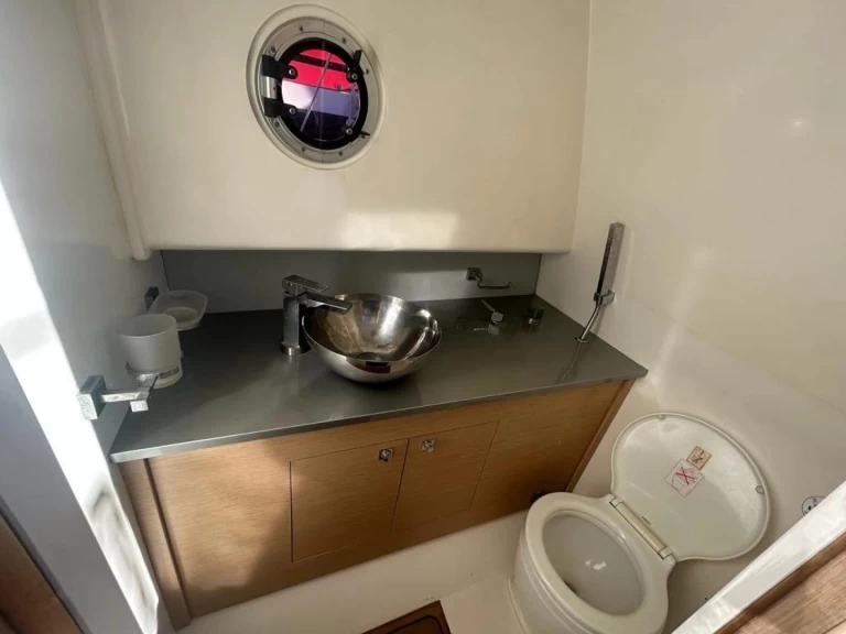 Location bateau Ajaccio pas cher SACS 10 STRIDER