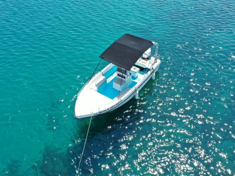 Louez un IORDANOU LTD AMATHUNTA 180 à Latchi