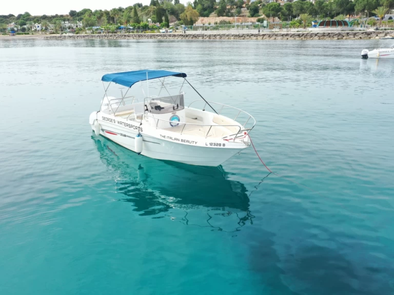 Louez un Selva SELVA D 7.0 C à Latchi