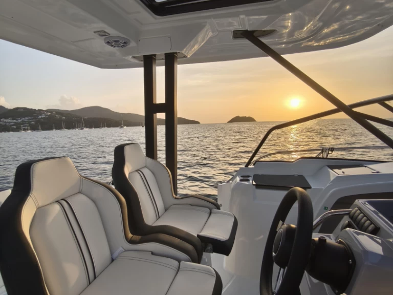 Jeanneau Cap Camarat 9.0 WA a louer à Les Trois-Îlets