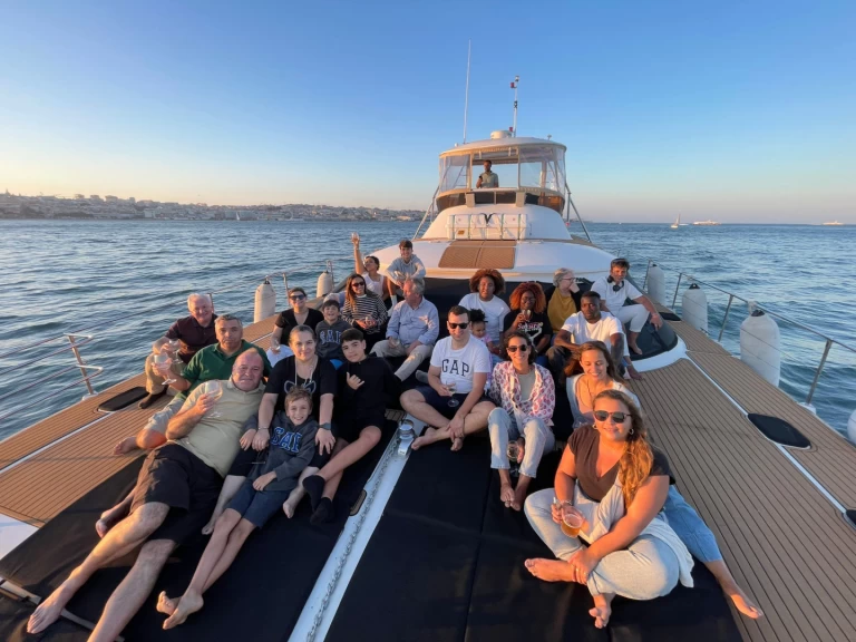 Louez un Prowler 480 à Lisbonne