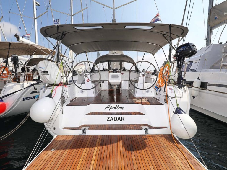 Location à Jezera - Bavaria Cruiser 46 sur SamBoat