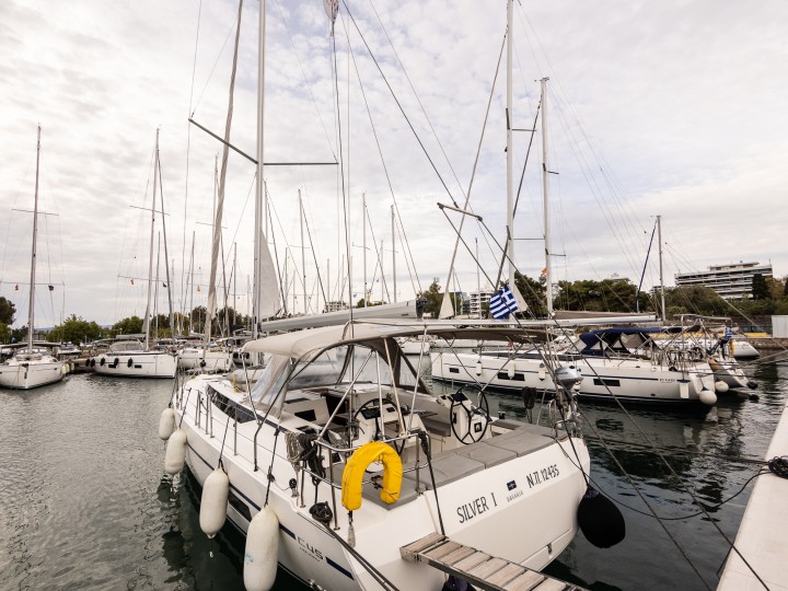 Location bateau Bavaria Bavaria C45 à Álimos sur Samboat