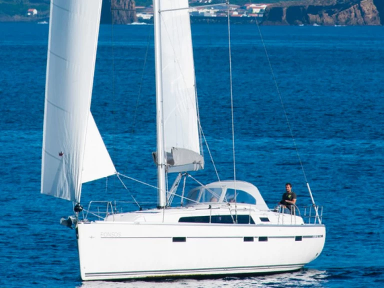 Louez un Bavaria Cruiser 46 à Angra do Heroísmo