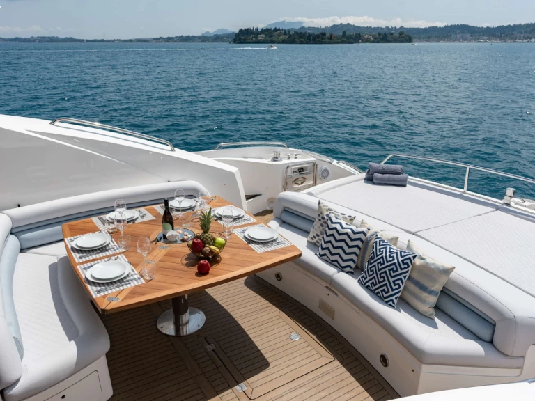 Location Yacht à Gouviá - Sunseeker PHOENIX