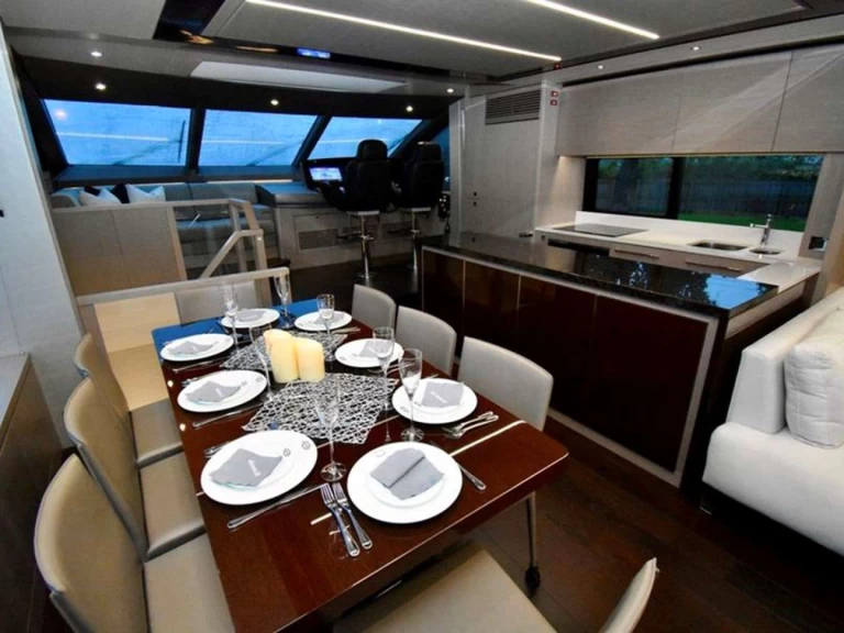 Location bateau Sunseeker Do it Anyway à Miami sur Samboat