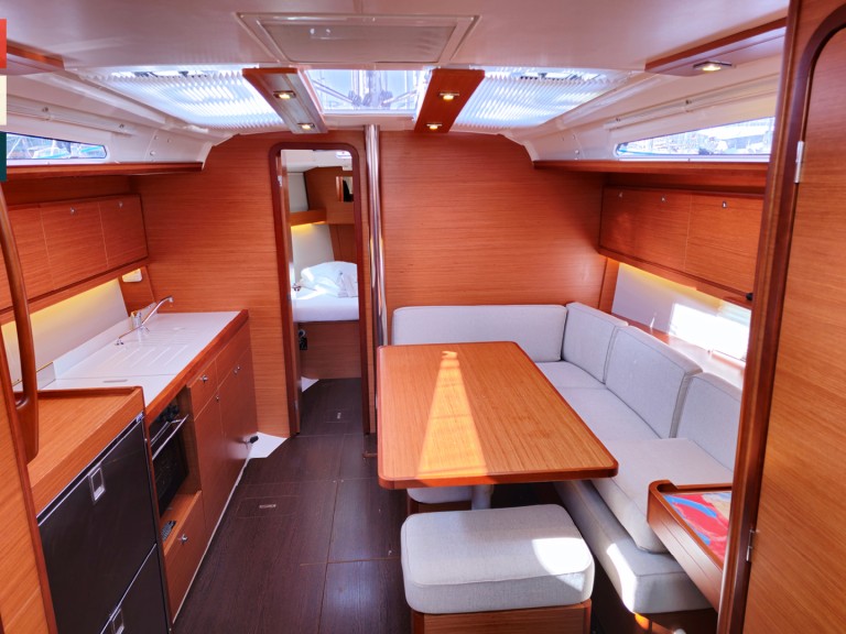 Location bateau Dufour Dufour 390 Grand Large à Rogoznica sur Samboat