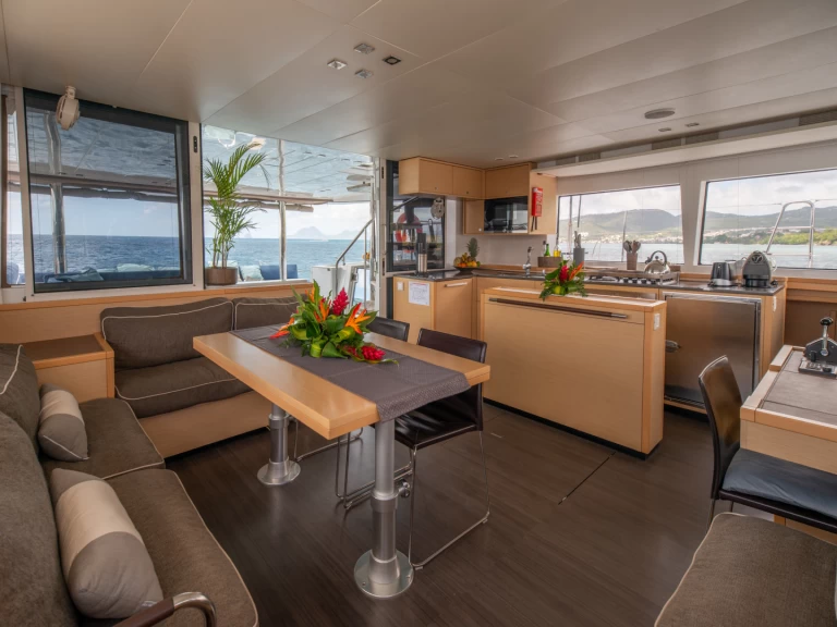 Location bateau Lagoon Lagoon 560 à Olbia sur Samboat