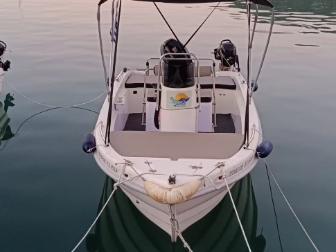 Louer Bateau à moteur avec ou sans skipper Nireus à Skopelos