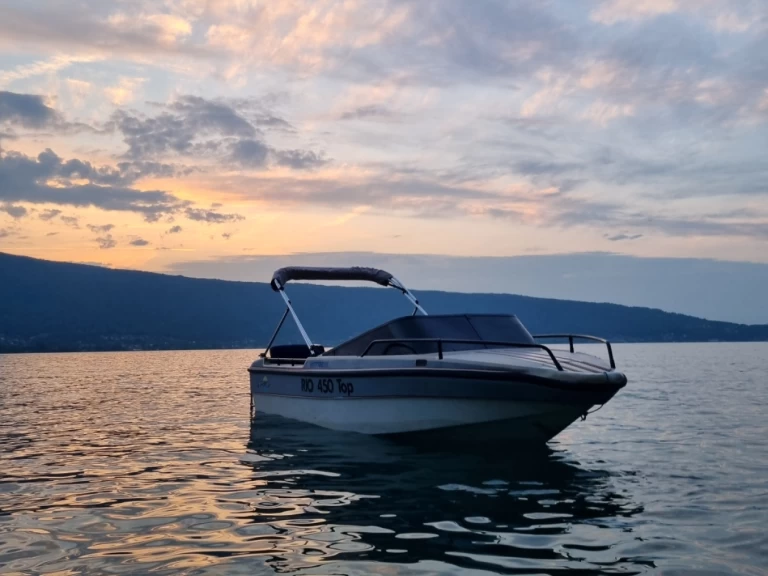 Location Bateau à moteur Rio avec permis