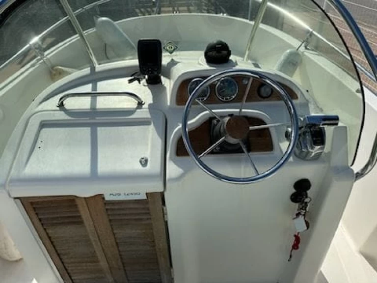 Location bateau Fos-sur-Mer pas cher Cap Camarat 625