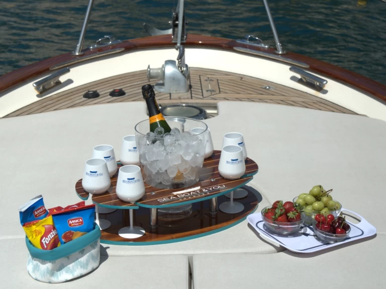 Location Bateau à moteur VD INGENITO avec permis