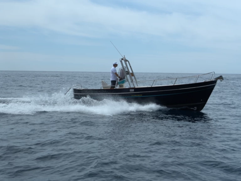 Location Bateau à moteur VD INGENITO avec permis