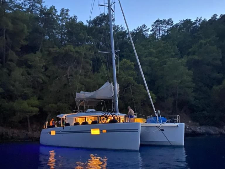 Lagoon 450F  Lagoon 450F  a louer à Fethiye