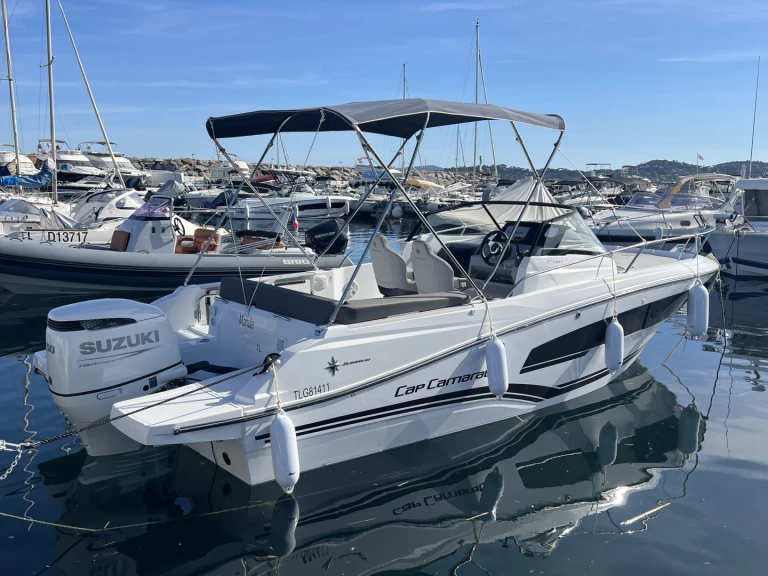 Bateau à moteur à louer à Les Issambres au meilleur prix