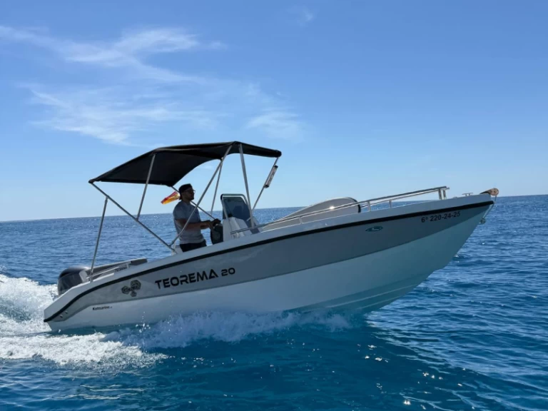 Louer Bateau à moteur avec ou sans skipper Kolmarine à Portocolom