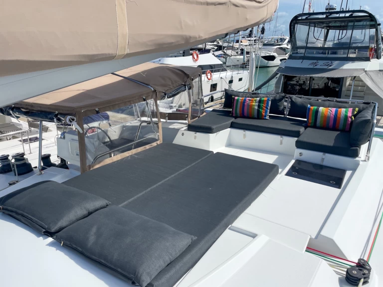 Fountaine Pajot Saona 47 a louer à Phuket (Ville)