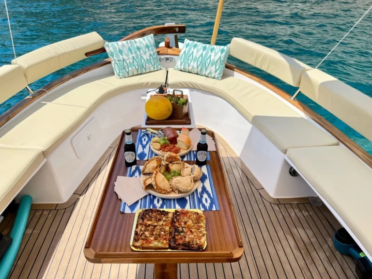 Location à Club Náutico Moraira - Medvolt Marine M7 sur SamBoat