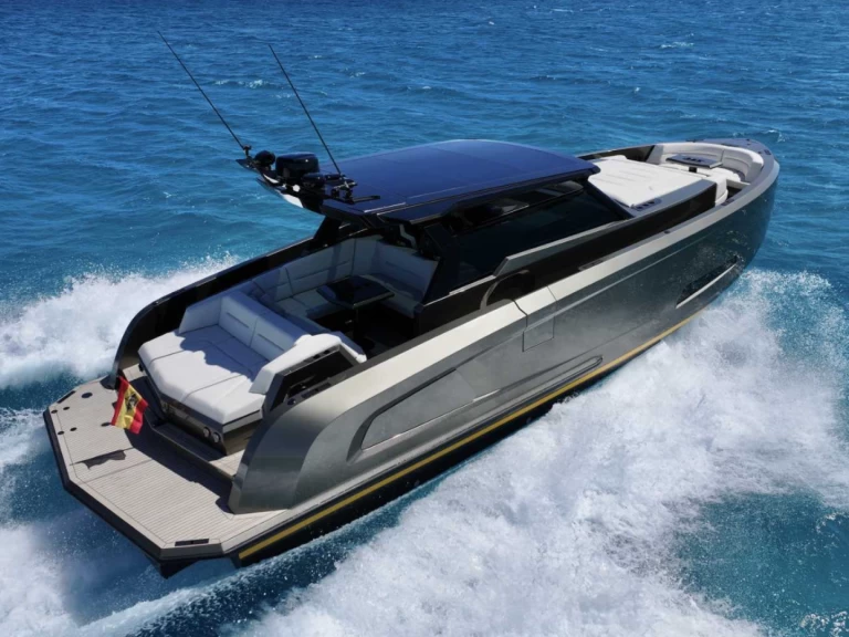 Vanquish VQ 45 a louer à Ibiza (Ville)