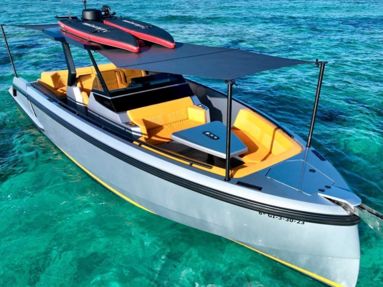 Louez un Vanquish VQ 40 à Ibiza (Ville)