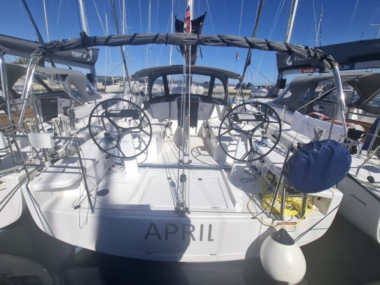 Location bateau Bénéteau First 36 à Biograd na Moru sur Samboat