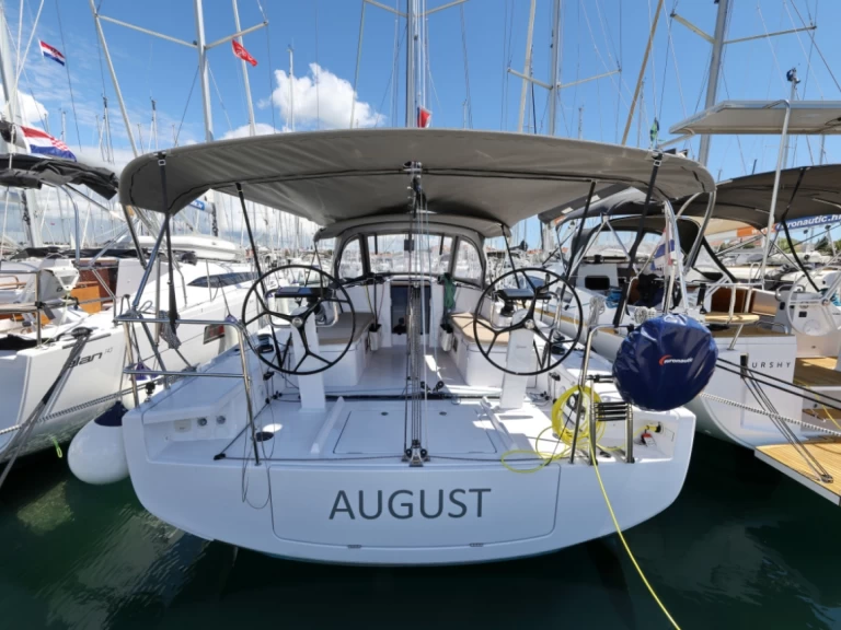 Louer Voilier avec ou sans skipper Bénéteau à Biograd na Moru