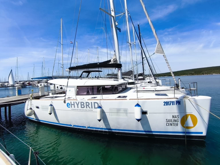 Location bateau Punat pas cher Lagoon 400 S2