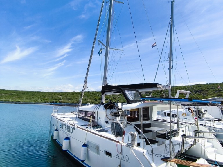 Location Catamaran à Punat - Lagoon Lagoon 400 S2
