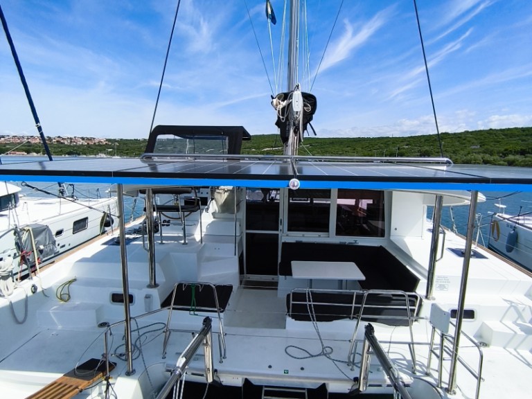 Location bateau Lagoon Lagoon 400 S2 à Punat sur Samboat
