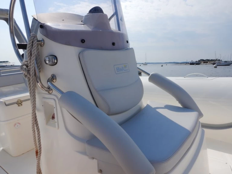 Location bateau Bwa BWA 26 GT SPORT à Cap Ferret sur Samboat