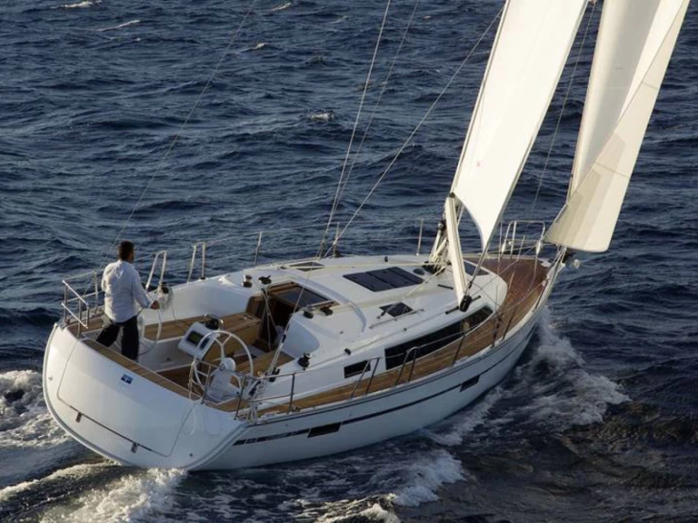 Louez un Bavaria Cruiser 37 à Lemmer