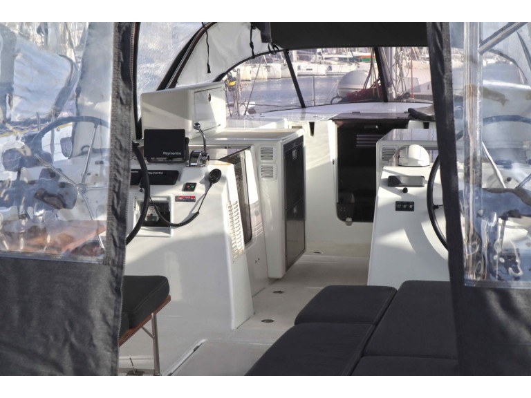 Location à Gouviá - Jeanneau Sun Loft 47 sur SamBoat