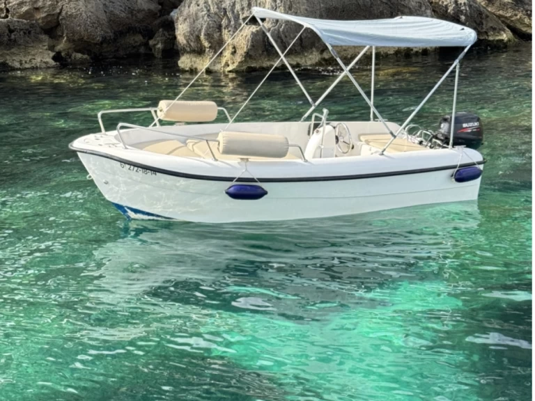 Location Bateau à moteur Estable avec permis