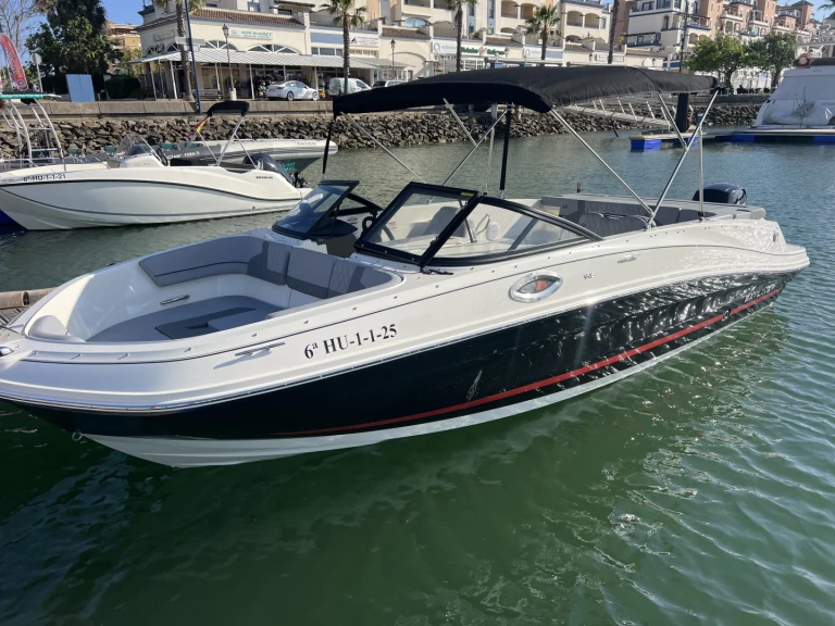 Louez un Bayliner VR6 OB à Ayamonte