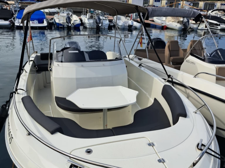 Louez un Pacific Craft Pacific Craft 625 Open à Marina de Palamós