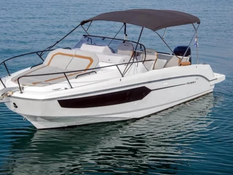 Louer Bateau à moteur avec ou sans skipper Bénéteau à Bandol