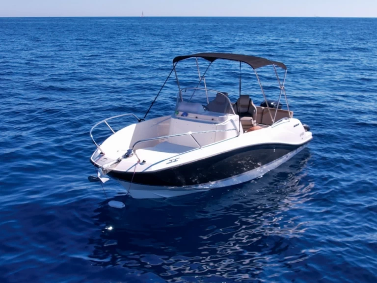 Location à Carry-le-Rouet - Quicksilver Activ 605 Open sur SamBoat
