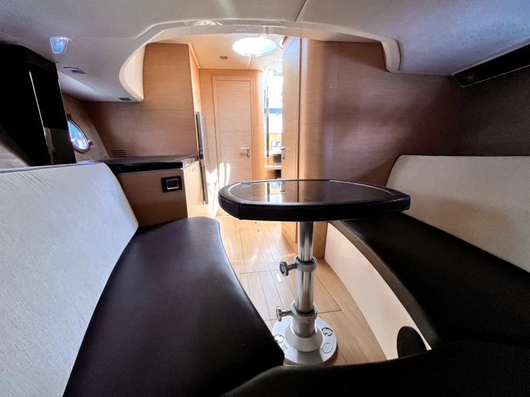 Location Bateau à moteur à Tivat - Sessa Marine Key Largo 36